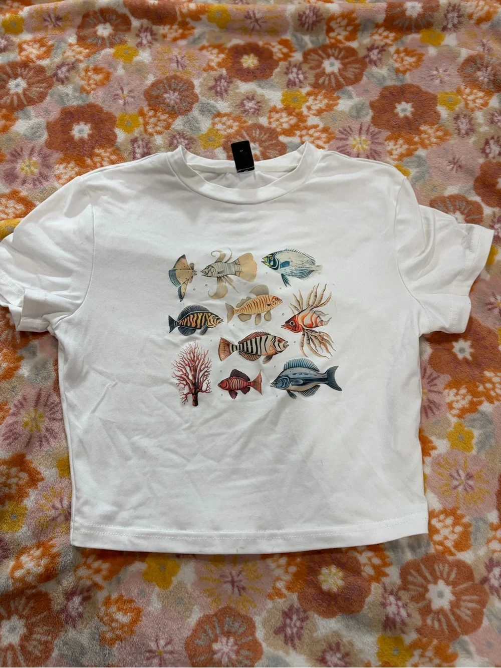 SHEIN White Pet Tee with Colorful Fish Illustrations